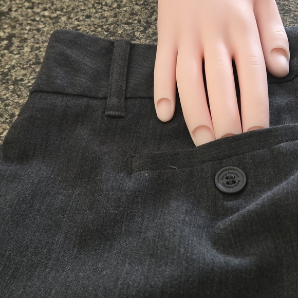 Daisy Fuentes Gray Flared Pants 4 Pockets Zip Button Closure Women size 2 (XS) - Picture 7 of 16